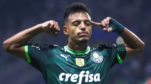 Gabriel Menino é pretendido por clubes do exterior e Palmeiras monitora outros alvos no mercado - Foto: Marcello Zambrana/AGIF