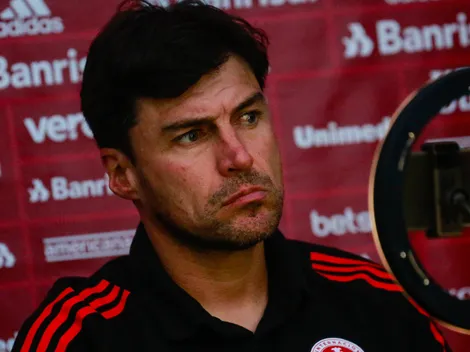 Ex-técnico do Inter, Medina pede e Granada-ESP deve tirar defensor do Corinthians