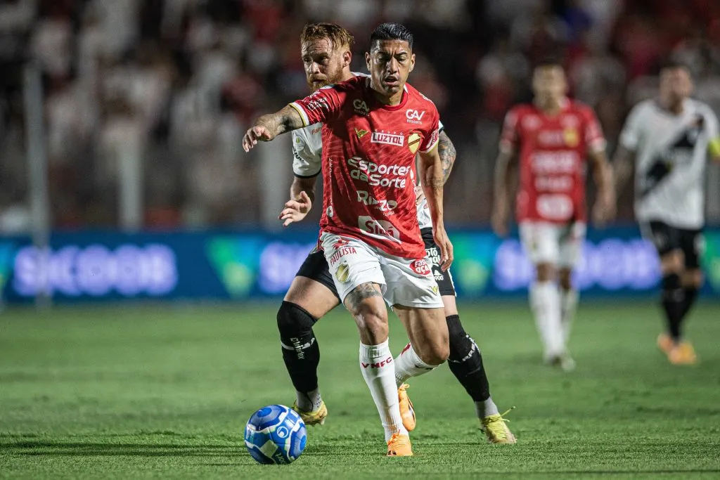 Foto: Isabela Azine/AGIF – Ralf irá continuar atuando pelo Vila Nova