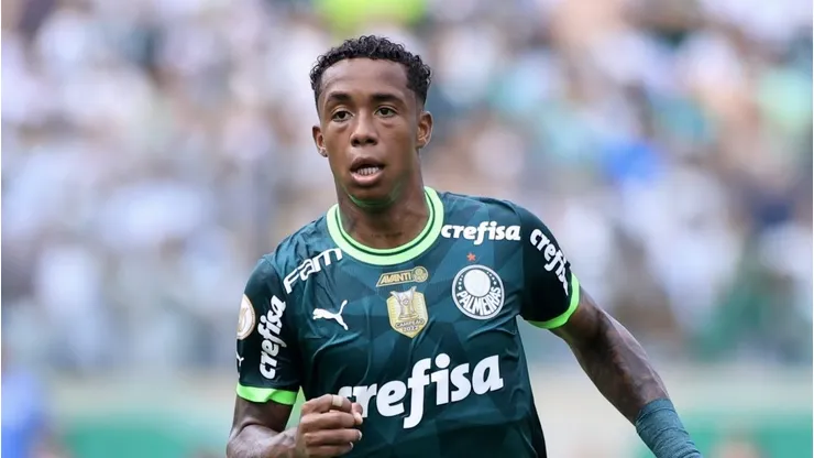 Kevin em ação com a camisa do Alviverde no clássico diante do Santos. Foto: Marcello Zambrana/AGIF