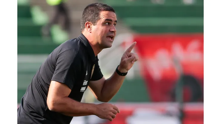 SP - Sao Paulo - 03/02/2019 - Paulista 2019, Sao Paulo x Sao Bento - Andre Jardine tecnico do Sao Paulo durante partida contra o Sao Bento no estadio Pacaembu pelo campeonato Paulista 2019. Foto: Marcello Zambrana/AGIF