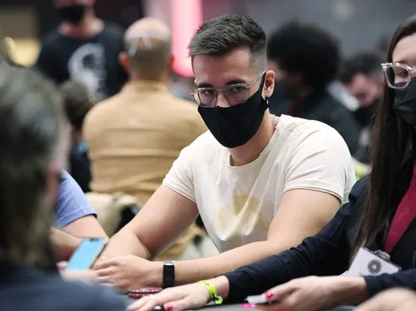 Dalton Hobold sobe ao pódio em dois torneios do PokerStars