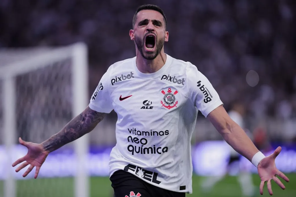Renato Augusto jogador do Corinthians comemora seu gol durante partida contra o America-MG no estadio Arena Corinthians pelo campeonato Copa do Brasil 2023. Ettore Chiereguini/AGIF