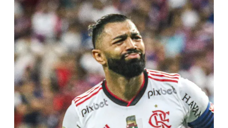 Gabigol se lesionou durante a disputa do Mundial. Foto: Lucas Emanuel/AGIF