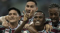 Jhon Arias jogador do Fluminense comemora seu gol com jogadores do seu time durante partida contra o Gremio no estadio Maracana pelo campeonato Brasileiro A 2023. Foto: Jorge Rodrigues/AGIF