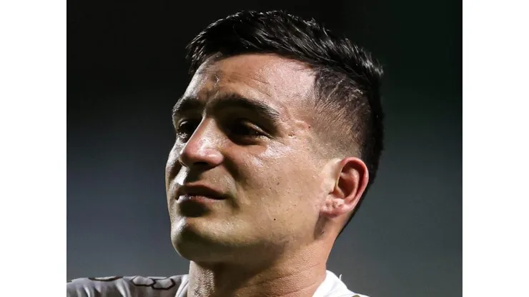 Cristaldo, jogador do Grêmio, comemora seu gol durante partida contra o America-MG no estadio Independencia pelo campeonato Brasileiro A 2023. Foto: Gilson Lobo/AGIF