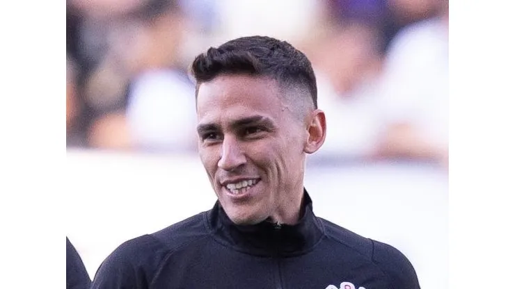 Matias Rojas, jogador do Corinthians, durante aquecimento antes da partida contra o America-MG no estadio Arena Corinthians pelo campeonato Copa do Brasil 2023. Foto: Ettore Chiereguini/AGIF