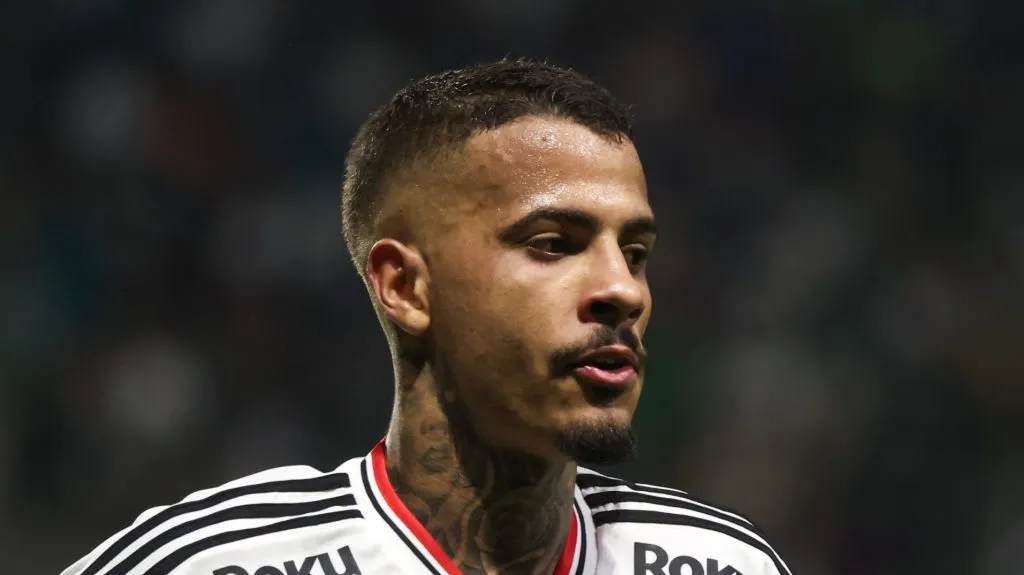 Diego Costa, zagueiro. Foto: Marcello Zambrana/AGIF