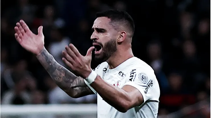 Camisa 8 foi avisado que está fora dos planos do Corinthians - Foto: Fabio Giannelli/AGIF.
