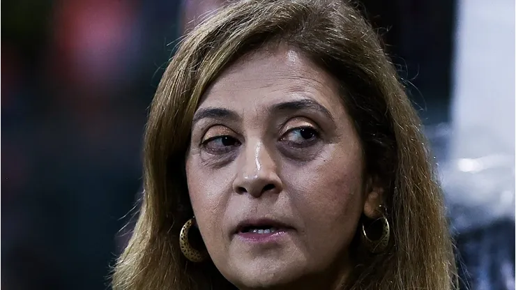 Leila Pereira, presidente do Palmeiras busca a contratação do craque