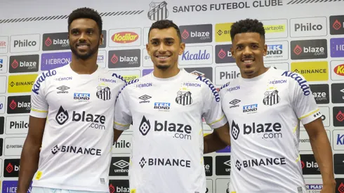 Torcida comemora saída após o rebaixamento. Foto: Fernanda Luz/AGIF