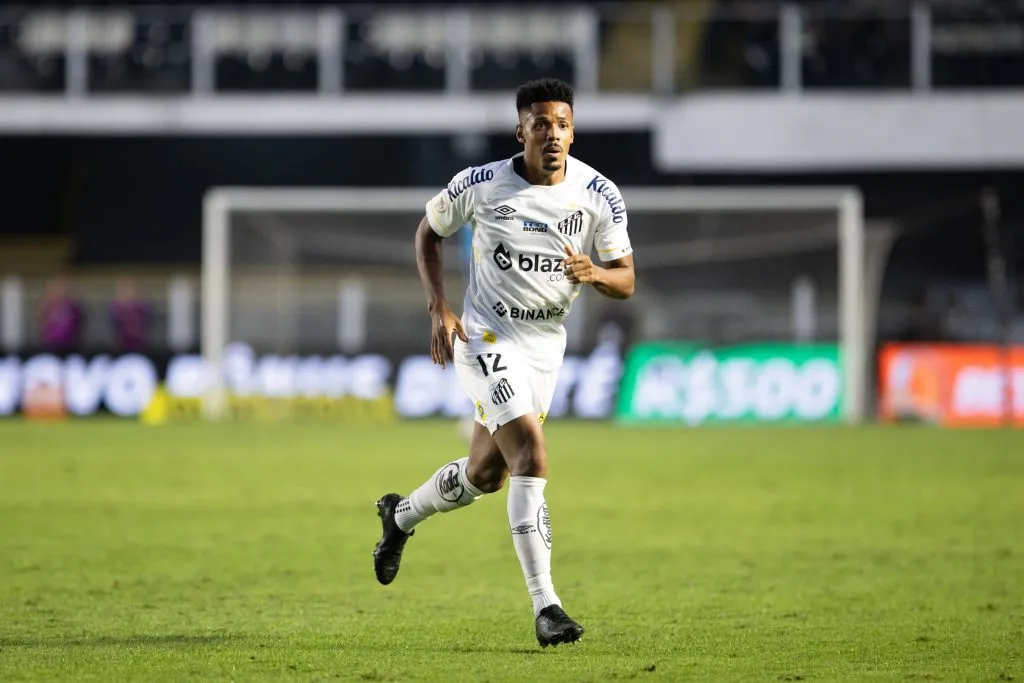 Gabriel Inocêncio não agradou à torcida durante 2023. Foto: Abner Dourado/AGIF