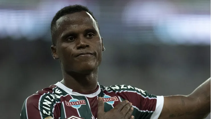 Jhon Arias jogador do Fluminense comemora seu gol durante partida contra o Gremio no estadio Maracana pelo campeonato Brasileiro A 2023. Jorge Rodrigues/AGIF