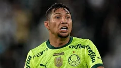 Rony jogador do Palmeiras comemora vitoria ao final da partida contra o Botafogo no estadio Engenhao pelo campeonato Brasileiro A 2023. Thiago Ribeiro/AGIF