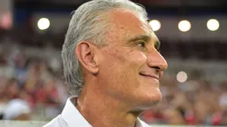 Foto: Thiago Ribeiro/AGIF - Tite em partida do Flamengo no Campeonato Brasileiro