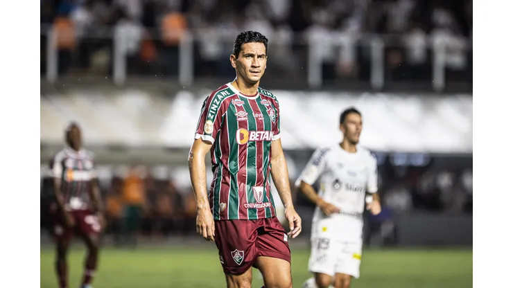 Ganso, jogador do Fluminense, durante partida contra o Santos no estádio Vila Belmiro pelo Campeonato Brasileiro - Foto: Abner Dourado/AGIF