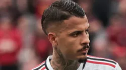 Diego Costa jogador do Sao Paulo durante execucao do hino nacional antes da partida contra o Athletico-PR no estadio Arena da Baixada pelo campeonato Brasileiro A 2023. Foto: Robson Mafra/AGIF