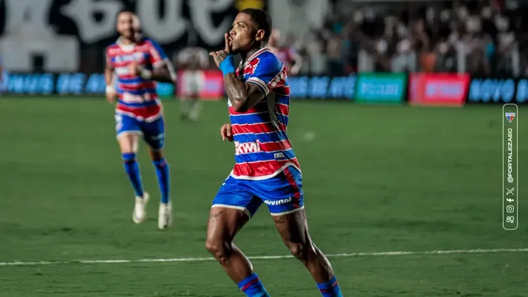 Marinho comemorando gol contra o Santos. Foto: Mateus Lotif / Fortaleza