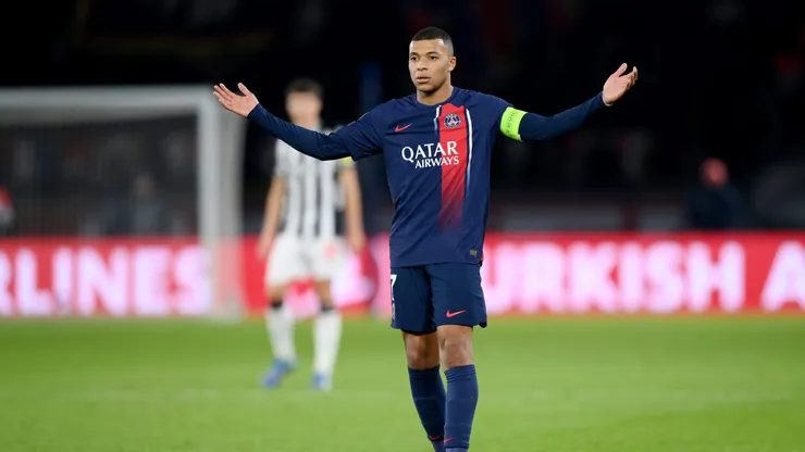 Kylian Mbappe, jogador do Paris Saint-Germain, durante jogo contra o Newcastle United FC na UEFA Champions League - Foto: Justin Setterfield/Getty Images