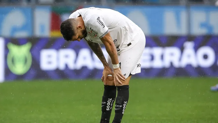 Pedro H. Tesch/Getty Images - Renato Augusto e +2 foram dispensados