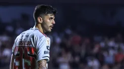 Torcida do São Paulo reage à proposta do Zenit. Foto: Marcello Zambrana/AGIF