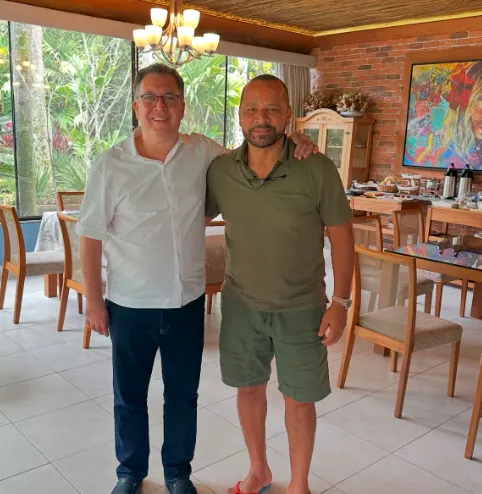 Foto: Arquivo pessoal Marcelo Teixeira/Instagram – Marcelo Teixeira publicou foto com Neymar pai