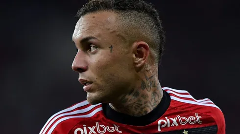 Foto: Thiago Ribeiro/AGIF - Everton Cebolinha em partida do Flamengo no Campeonato Brasileiro