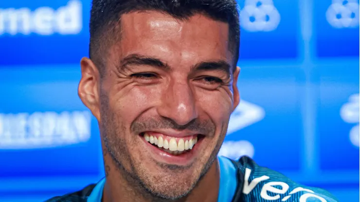Foto: Maxi Franzoi/AGIF - Suárez em entrevista coletiva pelo Grêmio após jogo contra o Vasco