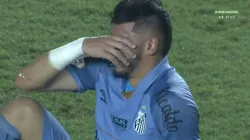 João Paulo chora após confirmação de rebaixamento do Santos para a Série B - Foto: Premiere
