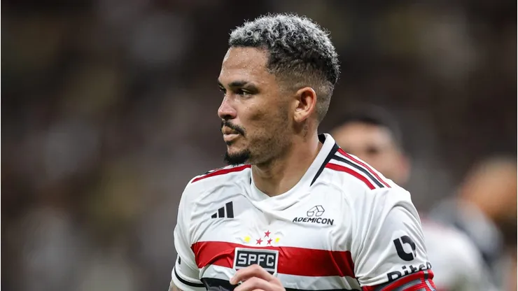 Luciano jogador do Sao Paulo comemora seu gol durante partida contra o Atletico-MG no estadio Mineirao pelo campeonato Brasileiro A 2023. Foto: Gilson Lobo/AGIF