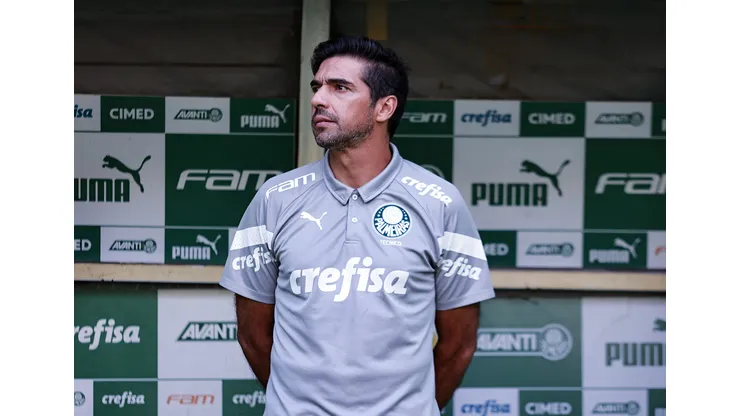 SP - SAO PAULO - 03/12/2023 - BRASILEIRO A 2023, PALMEIRAS X FLUMINENSE - Abel Ferreira tecnico do Palmeiras durante partida contra o Fluminense no estadio Arena Allianz Parque pelo campeonato Brasileiro A 2023. Foto: Fabio Giannelli/AGIF