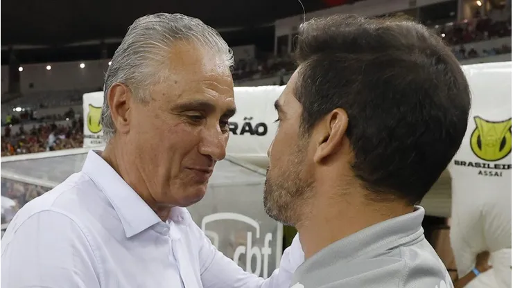 Tite cumprimentando Abel Ferreira (Foto: Wagner Meier/Getty Images)