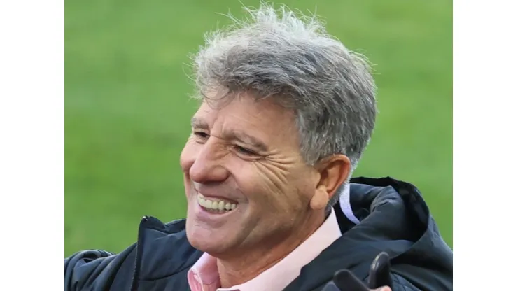 Renato Gaúcho, técnico do Grêmio, já treinou o jogador no Flamengo - Foto: Marcello Zambrana/AGIF