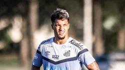 Marcos Leonardo durante treinamento no mês de dezembro. Foto: Raul Baretta/ Santos FC.