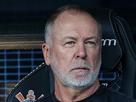 Flamengo vê oportunidade de tirar titular de Mano Menezes batendo na porta