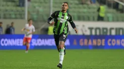 Renato Marques jogador do America-MG durante partida contra o Bragantino no estadio Independencia pelo campeonato Copa Sul-Americana 2023. Foto: Alessandra Torres/AGIF