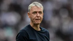 Tiago Nunes tecnico do Botafogo durante partida contra o Santos no estadio Engenhao pelo campeonato Brasileiro A 2023. Foto: Thiago Ribeiro/AGIF