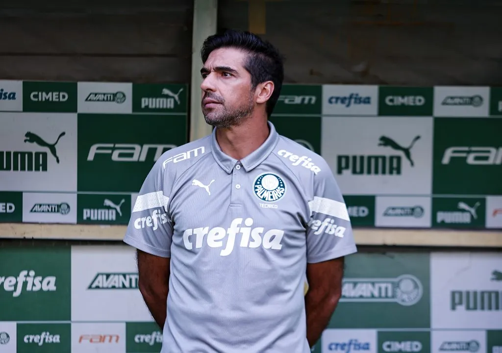 SP – SAO PAULO – 03/12/2023 – BRASILEIRO A 2023, PALMEIRAS X FLUMINENSE – Abel Ferreira tecnico do Palmeiras durante partida contra o Fluminense no estadio Arena Allianz Parque pelo campeonato Brasileiro A 2023. Foto: Fabio Giannelli/AGIF