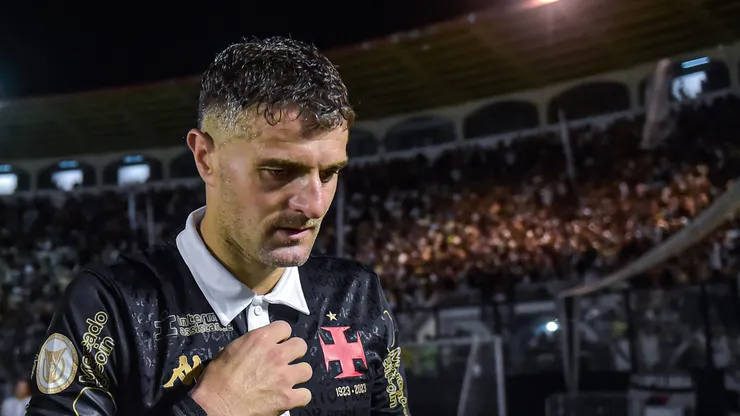Vegetti: Centroavante do Vasco é a esperança da torcida para a permanência na elite do futebol brasileiro (Foto: Thiago Ribeiro/AGIF)