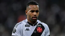 Alex Teixeira é um dos três do Vasco que vão sair após o Brasileiro - Foto: Thiago Ribeiro/AGIF