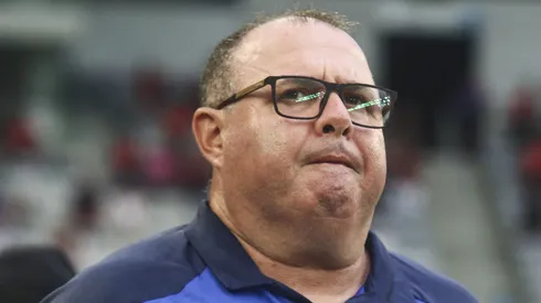 Marcelo Fernandes tem noite ruim contra o Athletico. Foto: Gabriel Machado/AGIF