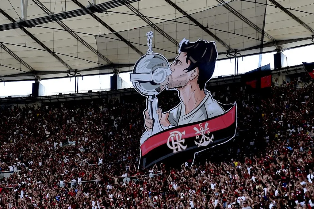 Rodrigo Caio foi homenageado no último compromisso do Flamengo. Foto: Alexandre Loureiro/AGIF