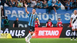 Foto: Maxi Franzoi/AGIF - Suárez se despediu da torcida do Grêmio