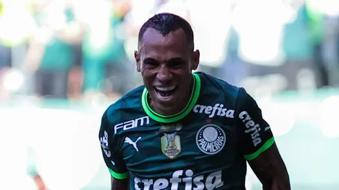 Breno Lopes jogador do Palmeiras comemora seu gol durante partida contra o Fluminense no estadio Arena Allianz Parque pelo campeonato Brasileiro A 2023. Fabio Giannelli/AGIF