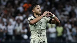 Torcida elogia Romero. Foto: Fabio Giannelli/AGIF