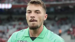 Foto: Robson Mafra/AGIF - Gabriel Grando em partida do Grêmio pelo Campeonato Brasileiro