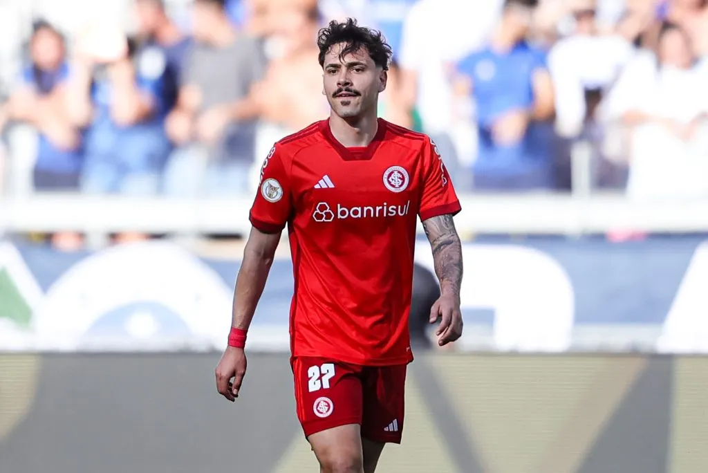 Mauricio pelo Inter.  Foto: Gilson Lobo/AGIF