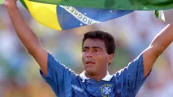 Romario é campeão pela Seleção. Mandatory Credit: Chris Cole/ALLSPORT