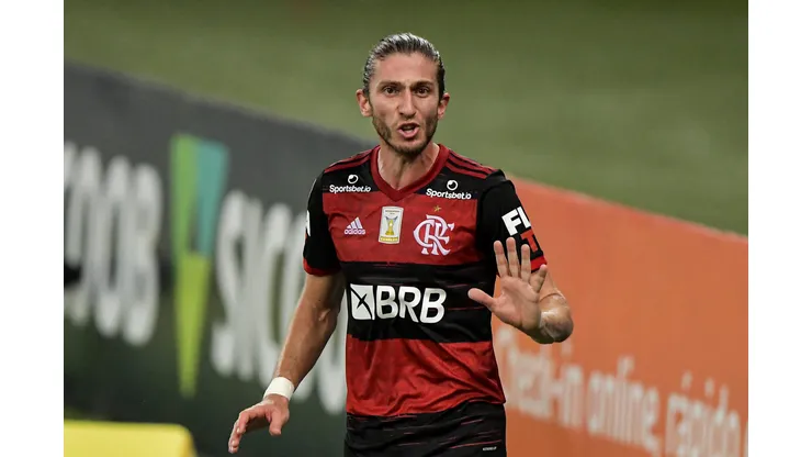 Filipe Luis em jogo pelo Flamengo. Foto: Thiago Ribeiro/AGIF