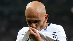 Foto: Alessandra Torres/AGIF - Fábio Santos em partida do Corinthians pelo Campeonato Brasileiro